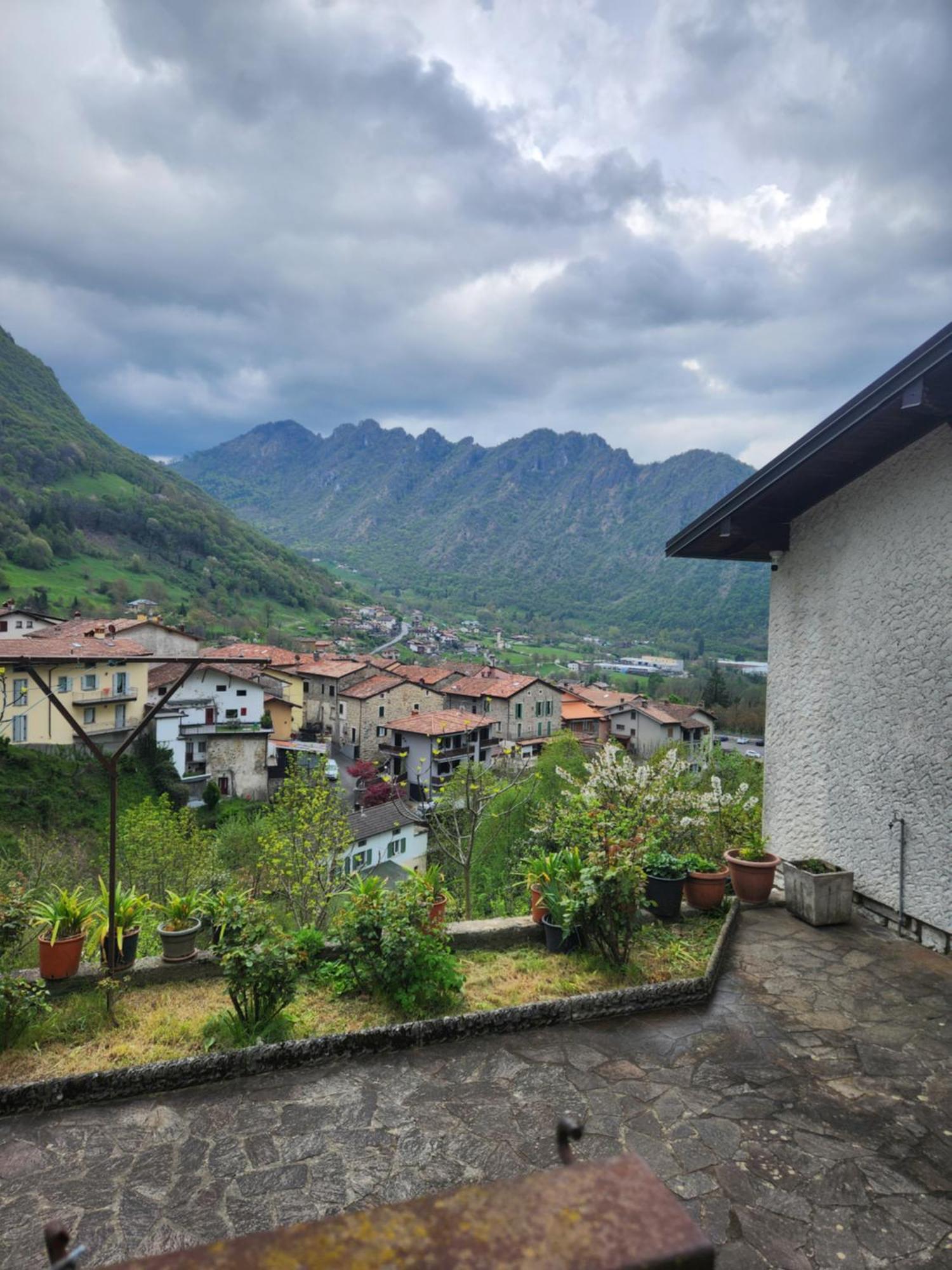 Kidonia - Mountain Iseo Lake Дзоне Экстерьер фото